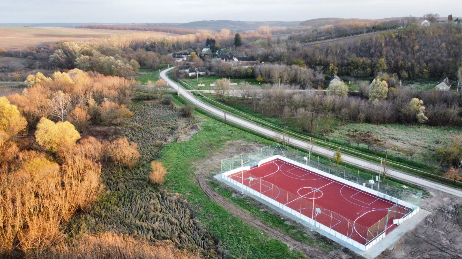 Sportpályák épültek hátrányos helyzetű térségekben