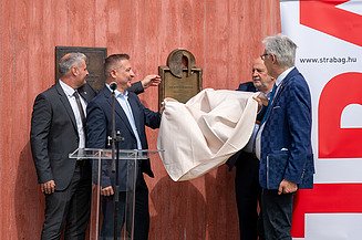 Építőipari Nívódíj emléktáblát avattak a Sió-zsilip projekt helyszínén