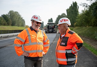 Építésvezető és művezető